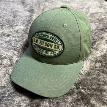 C.C. FILSON CO. 올리브 그린 캡
