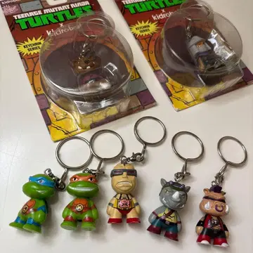 터틀즈 kidrobot 키링