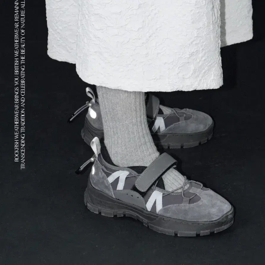 Rockfish Wayfarer kiss of life Silver Sneakers 240 #락피쉬웨더웨어