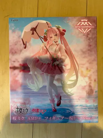 사쿠라 미쿠 AMP+ 피규어 ~벚꽃 드레스 ver.~