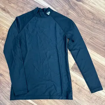 뉴에라 이너 셔츠 긴팔 S