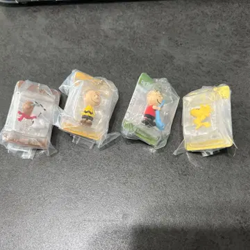 PEANUTS 스누피 블리스터 가챠가챠