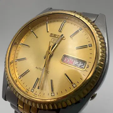 069 작동 SEIKO5 금색 다이얼 AT 7S26-3110