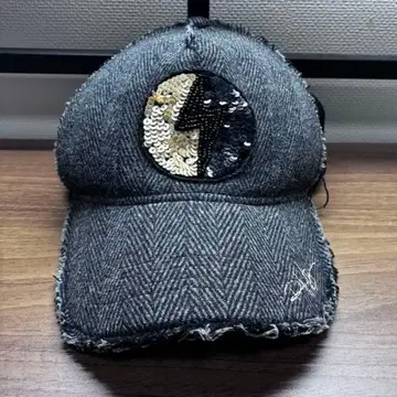 요시노리 코타케 롤랜드 리 콜라보 캡 444