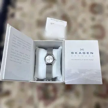 미사용 새상품 SKAGEN 쿼츠 손목시계 실버 메쉬 밴딩