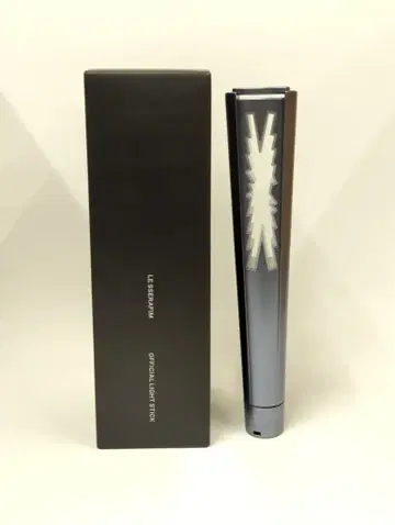 LE SSERAFIM OFFICIAL LIGHT STICK