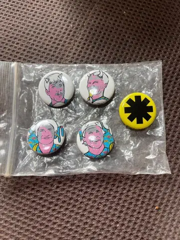 RED HOT CHILI PEPPERS 배지 세트