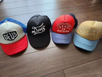 DEUS 캡 4종 세트