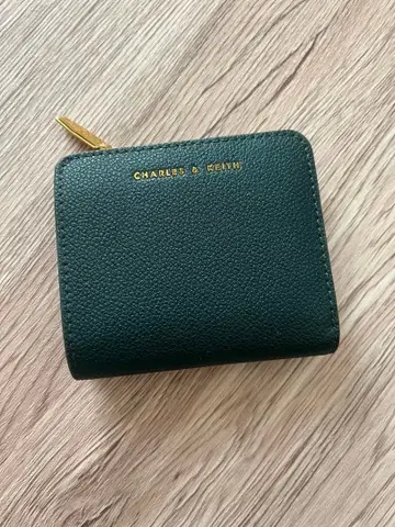 찰스 앤 키스 지갑