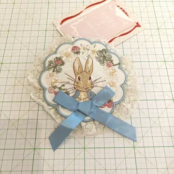 한여름 이야기 피터 래빗 코사지 클립