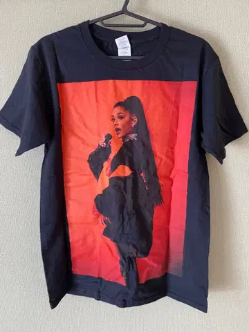 아리아나 그란데 Dangerous Woman 티셔츠 S사이즈