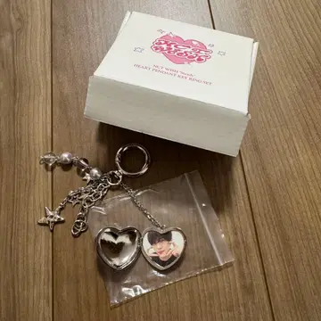 NCT WISH 시온 하트 펜던트 키링