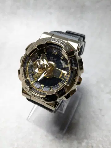 CASIO G-SHOCK GM-110G 골드