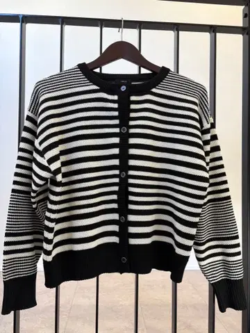COMME CA ISM 스트라이프 가디건 사이즈 9