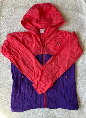 더 노스페이스 후드 부착 경량 후드티 핑크/퍼플