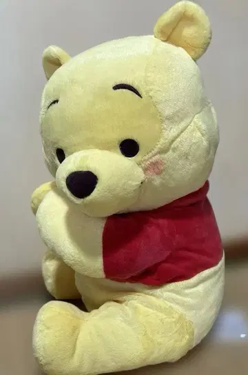 곰돌이 푸 빨간 볼 슈퍼 라지 봉제 인형 가로 포즈