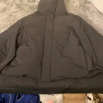 유니클로 +j 블랙 다운 자켓 XXL