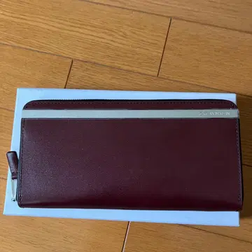 캘빈클라인 라운드 지퍼 탑 천연 가죽 장지갑