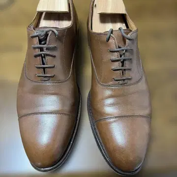 그린라벨 x 잘란 스리와야 스트레이트 팁 브라운 40 사이즈