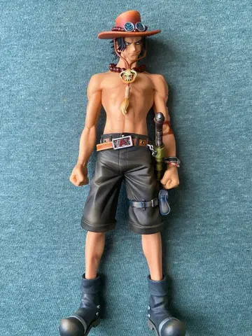 컨디션 최상 DX 원피스 에이스 피규어