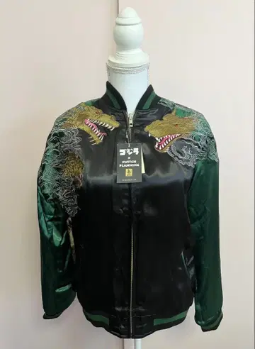 [미사용 새상품] 고질라 x 스위치 플래닝 킹 기도라 자수 스카잔