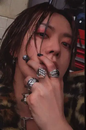 NCT 127 QR Ver. YUTA Fact Check