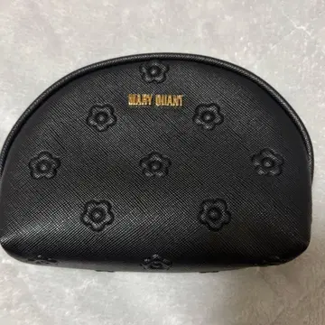MARY QUANT 심플 엠보싱 데이지 라운드 파우치