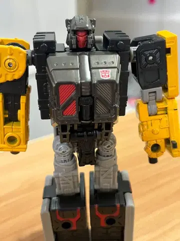 트랜스포머 ER-04 아이언 웍스 어스라이즈