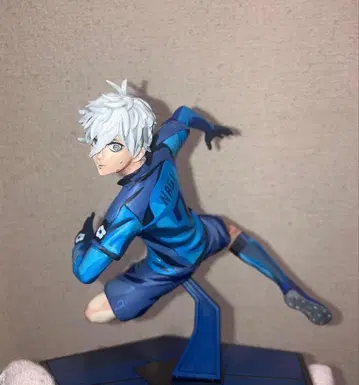 블루 록 나기 세이시로 리페인트 피규어