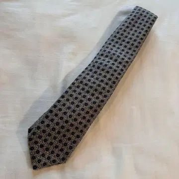 Paul Stuart 넥타이 기하학 패턴