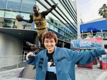 후지이 카제 착용 색상 변경 by parra 바시티 자켓 XL 사이즈