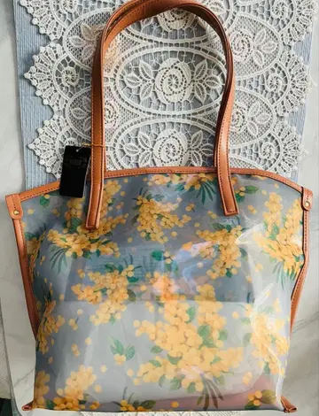 [미사용 새상품] 페이퍼 미모사 솔라 클리어 토트백