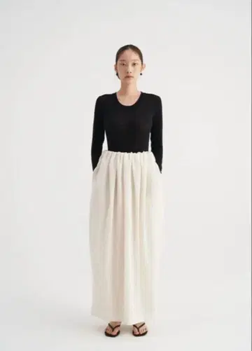 베니카 개더 코쿤 스커트