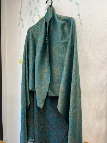 리버서블 대형 스톨 그린 골드 인테리어로도 활용 가능