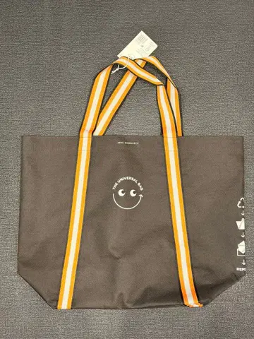 Anya Hindmarch The Universal Bag 토트백