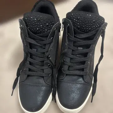 BARNS soho street 신발