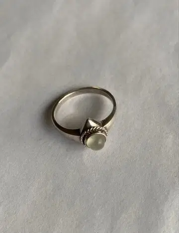 문스톤 앤티크 반지