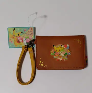 포켓몬 센터 20주년 기념 피카츄 쉐이미 패스 케이스 브라운 정기권