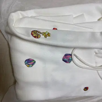 보석 후드티 / WHITE