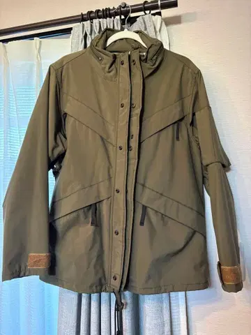 밀리터리 마운틴 후드티