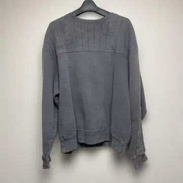 C.E CAVEMPT 2020 맨투맨 sized