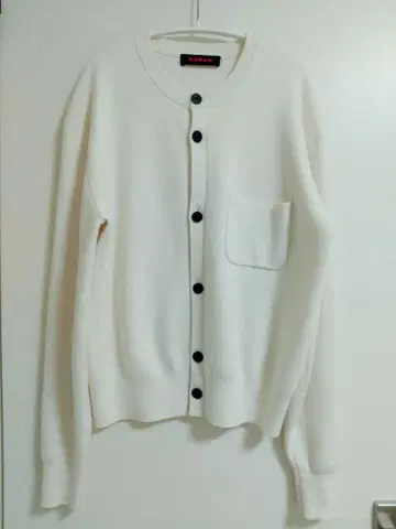 CABaN 코튼 캐시미어 포켓 크루넥 가디건 현행 모델