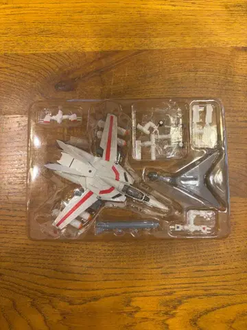 무료배송 미개봉 마크로스 발키리 컬렉션 VF-1J 이치죠기 (TV판)