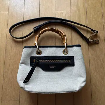 비올라돌로 대나무 핸들 숄더백