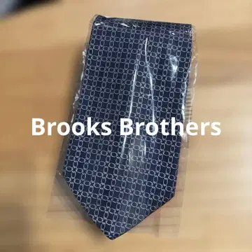 Brooks Brothers 네이비 패턴 넥타이 클리닝 완료