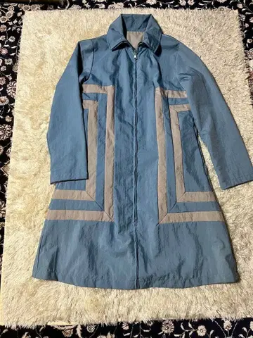 시빌라 스카이블루 기하학 패턴 롱 코트 리버시블 봄 코트 ML