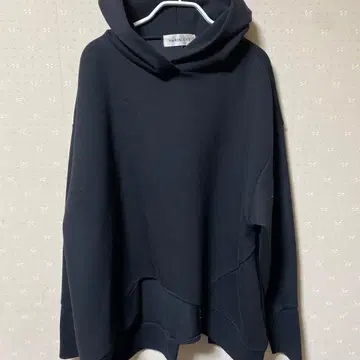 HeRIN.CYE 상의 후드티