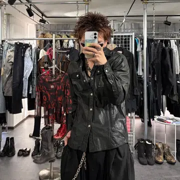 가죽 버튼 셔츠 포켓 디자인 archive 다크 의류 카라 부착