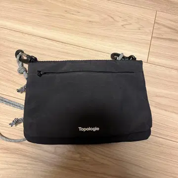 Topologie 블랙 사코슈