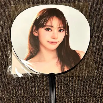 르세라핌 사쿠라 부채 EASY CRAZY HOT